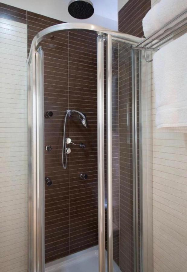 Apartamento Puerta del Arenal - Kainga Homes Sevilla Exterior foto
